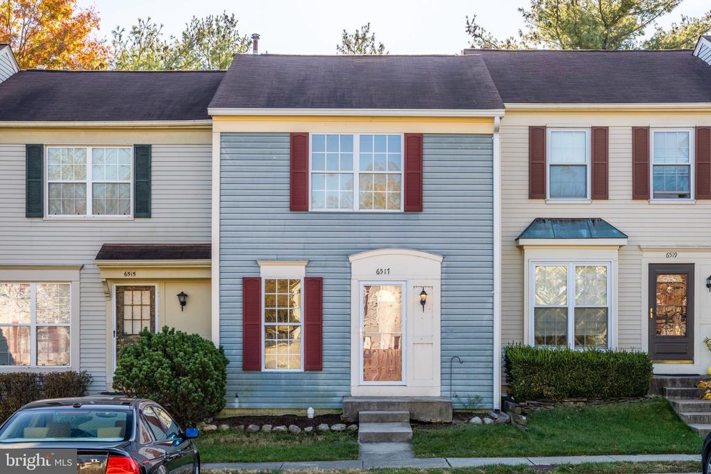 6517 OLD CARRIAGE DRIVE