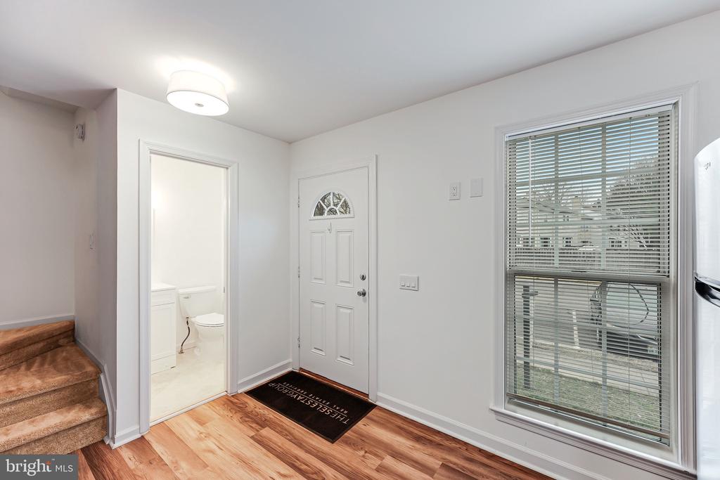 6517 OLD CARRIAGE DRIVE