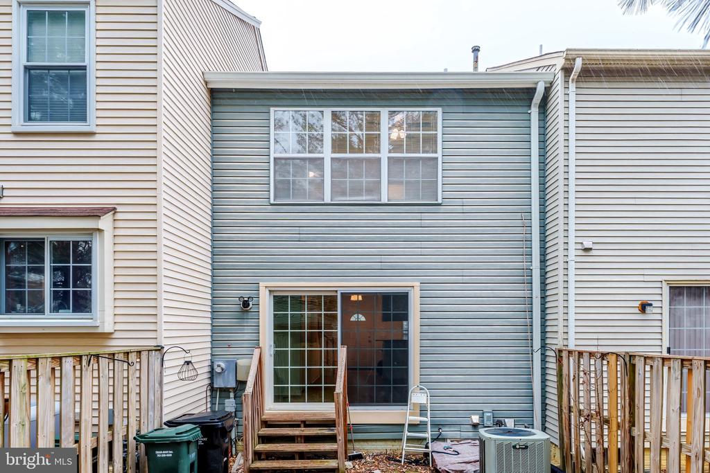 6517 OLD CARRIAGE DRIVE