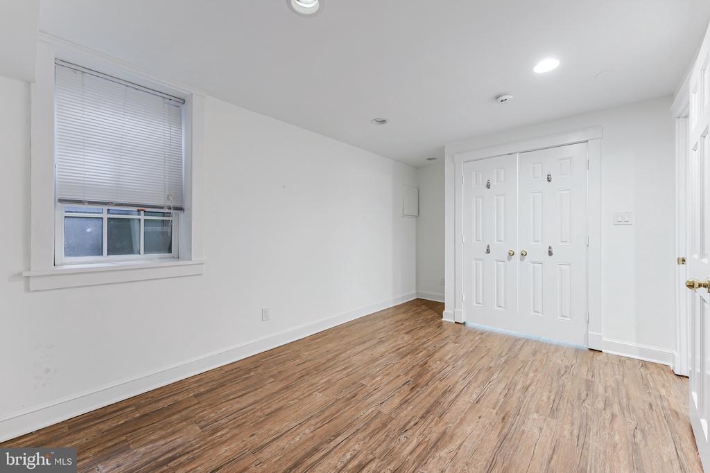 6517 OLD CARRIAGE DRIVE