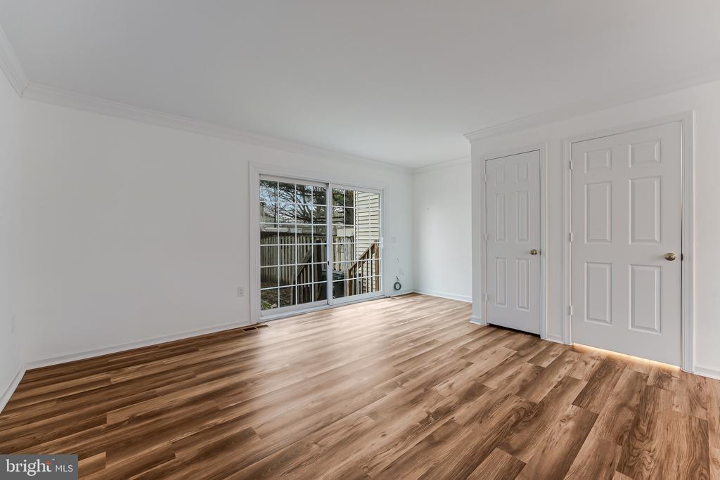 6517 OLD CARRIAGE DRIVE