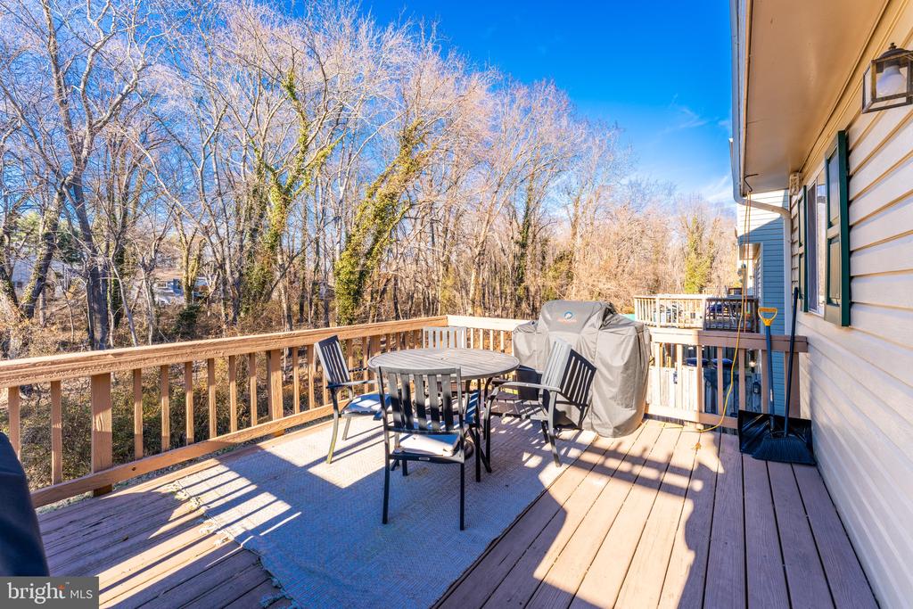 1124 FLOYD PLACE