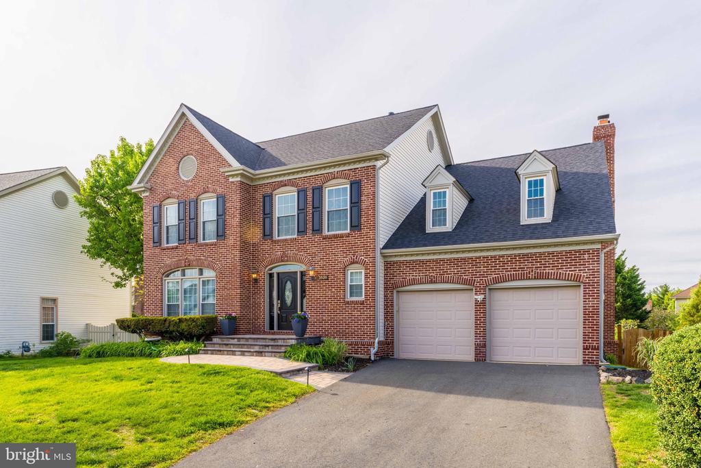 2636 MEADOW HALL DRIVE