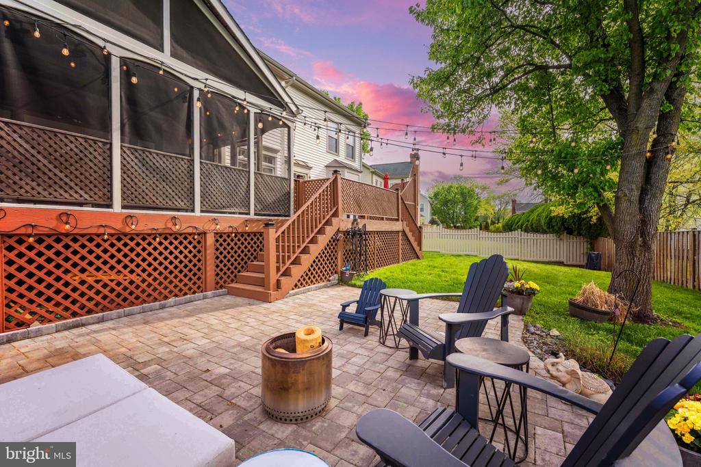 2636 MEADOW HALL DRIVE