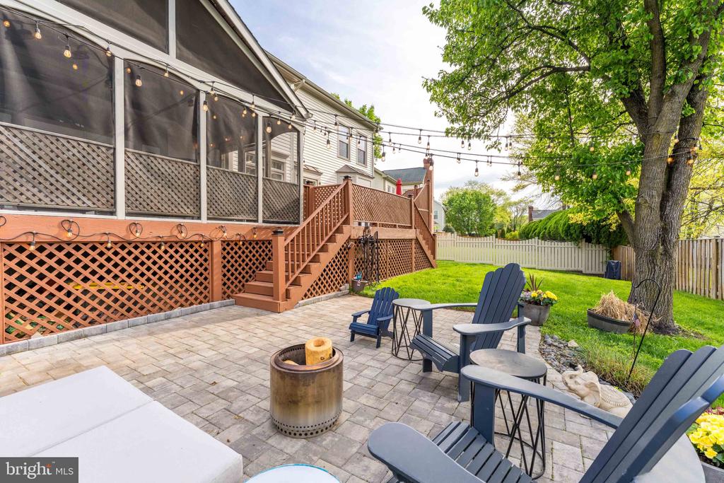 2636 MEADOW HALL DRIVE