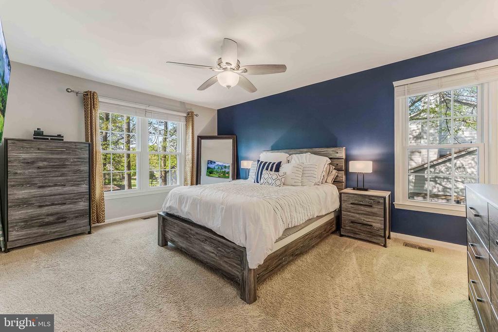 2583 JOHN MILTON DRIVE
