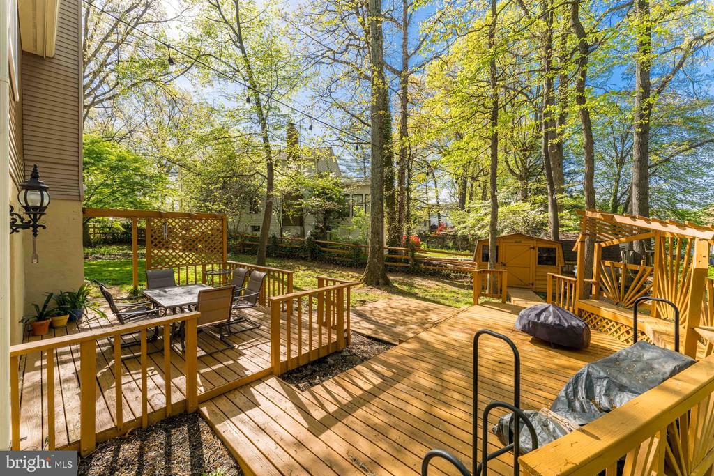 2583 JOHN MILTON DRIVE