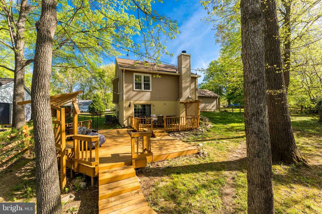 2583 JOHN MILTON DRIVE