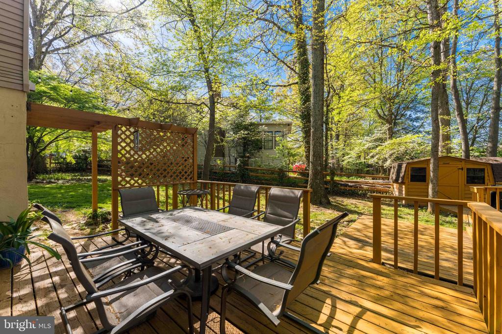 2583 JOHN MILTON DRIVE