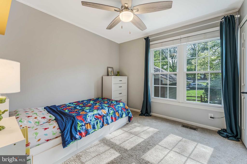2583 JOHN MILTON DRIVE