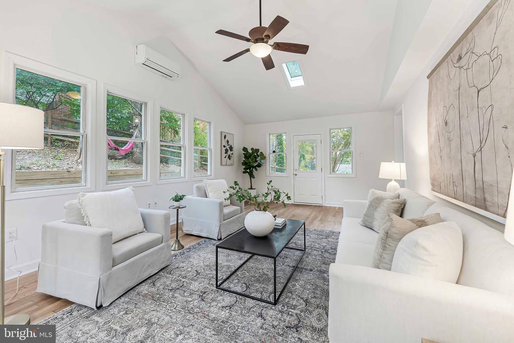1508 HIDDENBROOK DRIVE