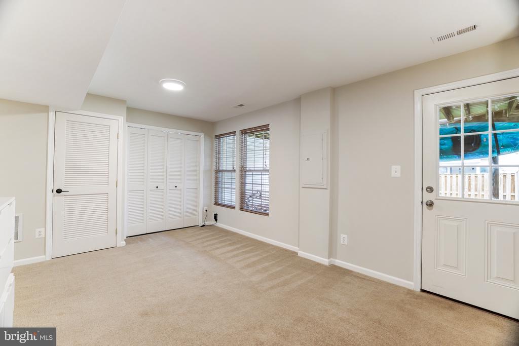 25387 LISA TERRACE
