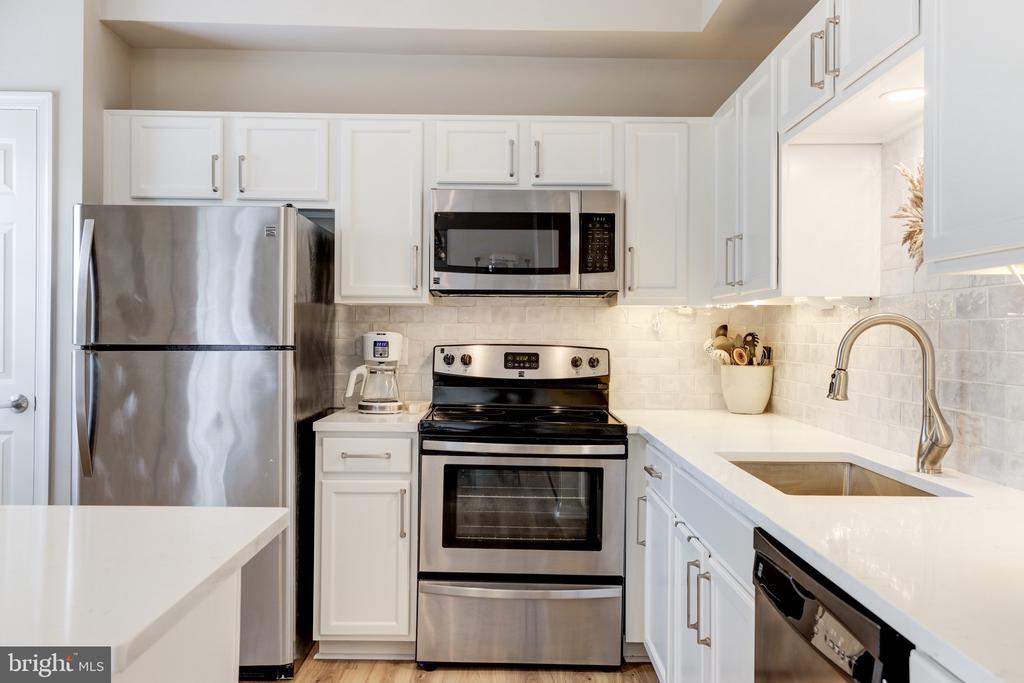 25387 LISA TERRACE