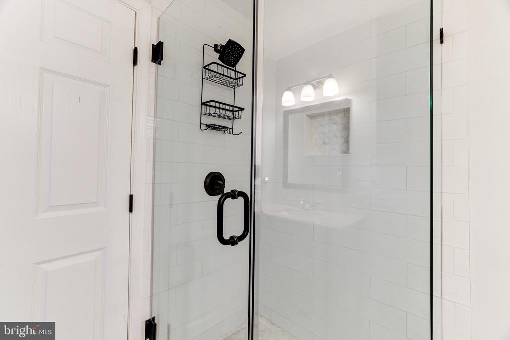 25387 LISA TERRACE
