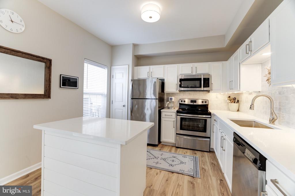 25387 LISA TERRACE