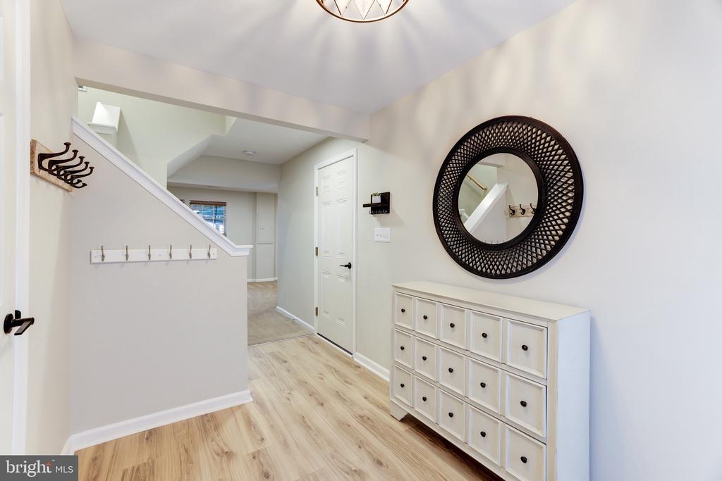 25387 LISA TERRACE