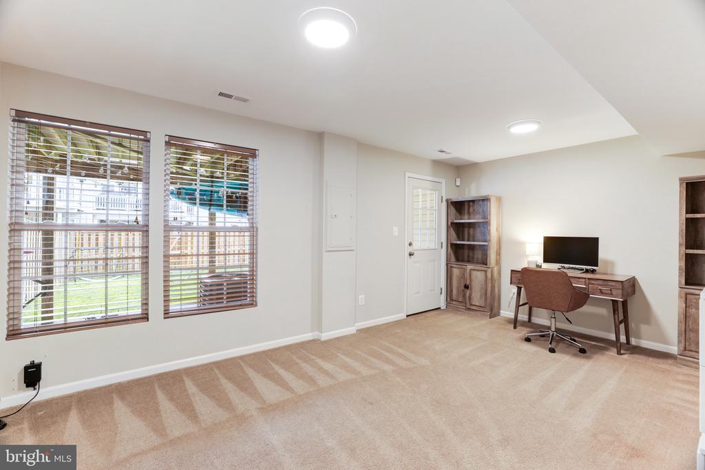 25387 LISA TERRACE