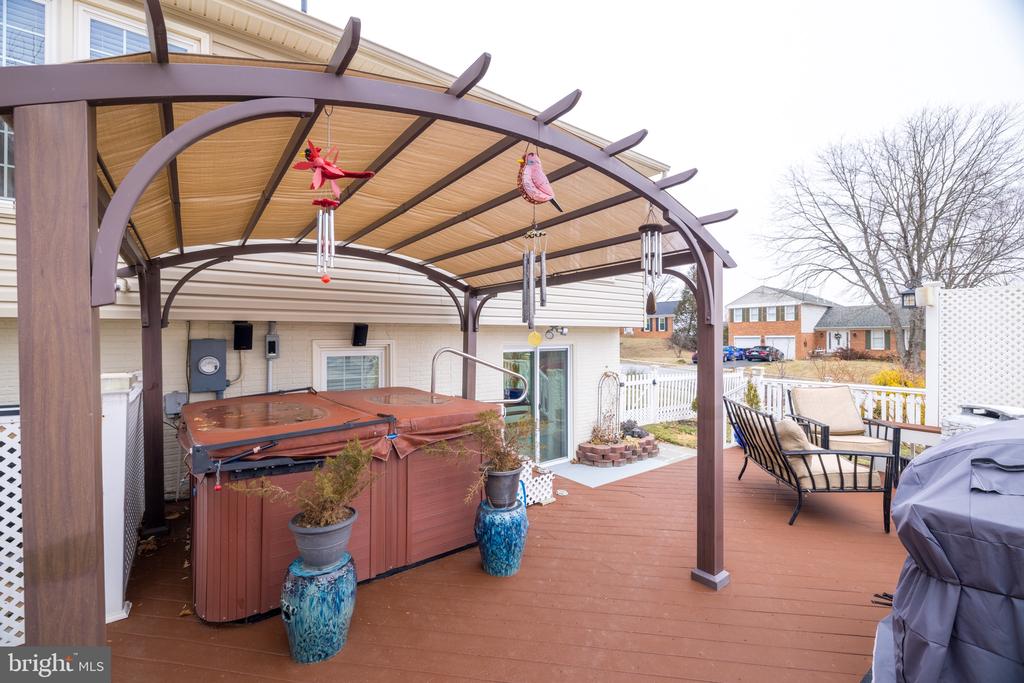 1002 FOSTER PLACE SW