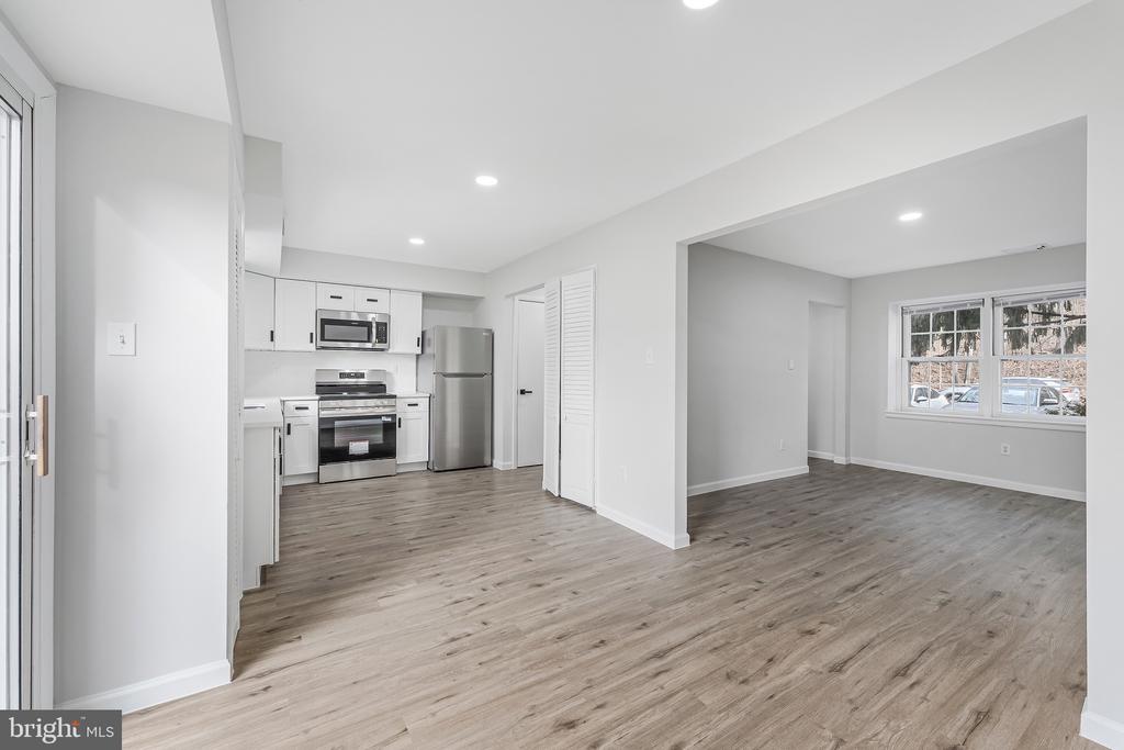 920 WINDSOR COURT
