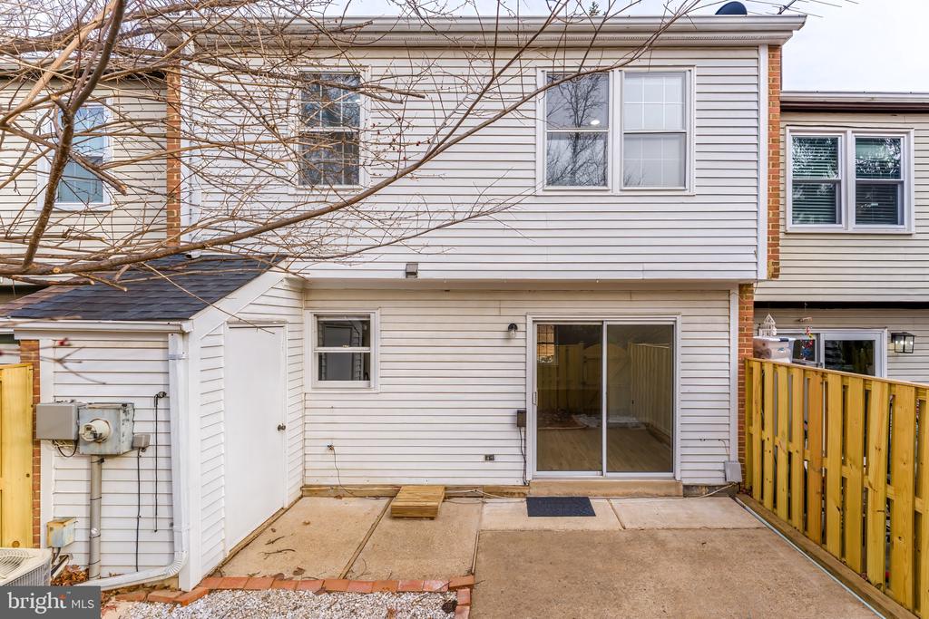 920 WINDSOR COURT