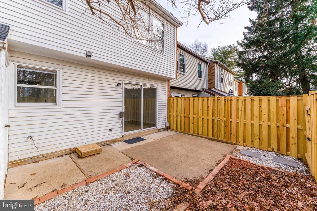 920 WINDSOR COURT