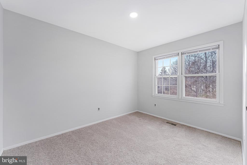 920 WINDSOR COURT