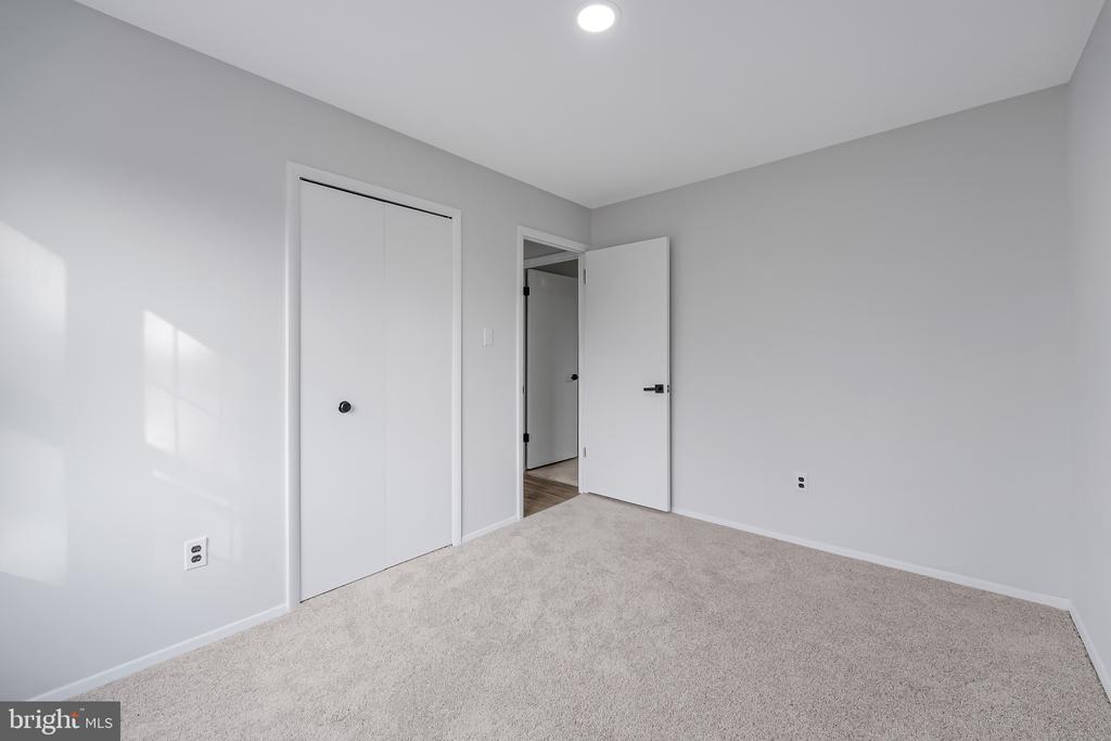 920 WINDSOR COURT