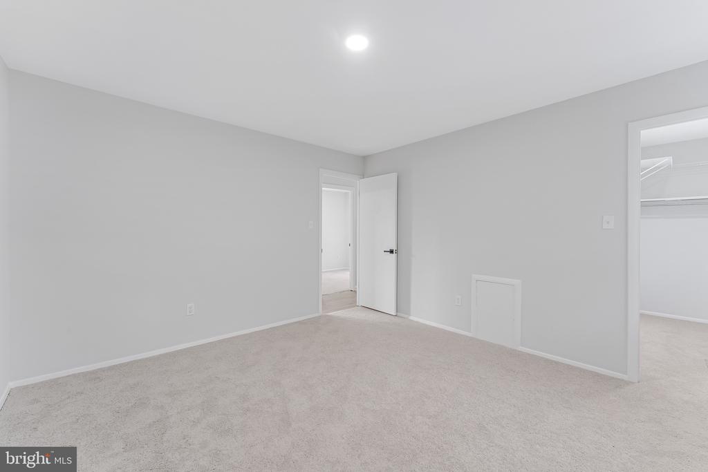 920 WINDSOR COURT