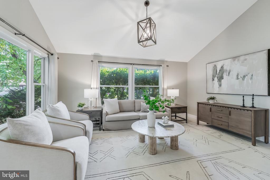 151 S FOX ROAD