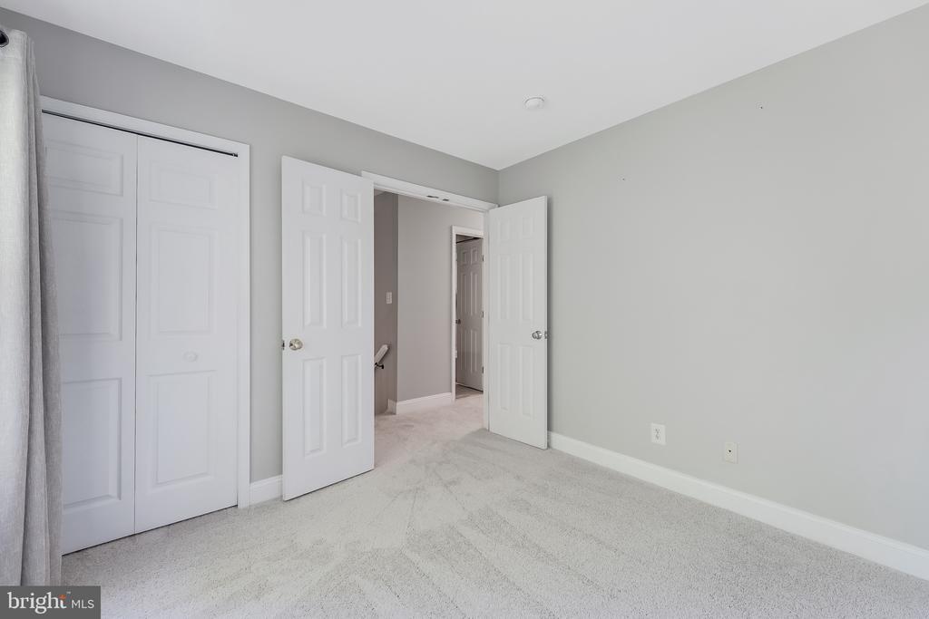 151 S FOX ROAD