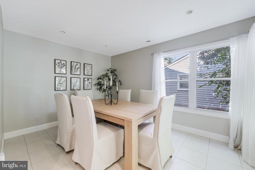 151 S FOX ROAD
