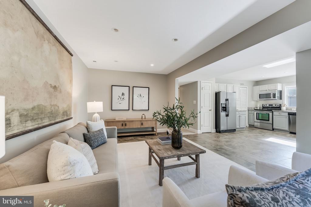 151 S FOX ROAD