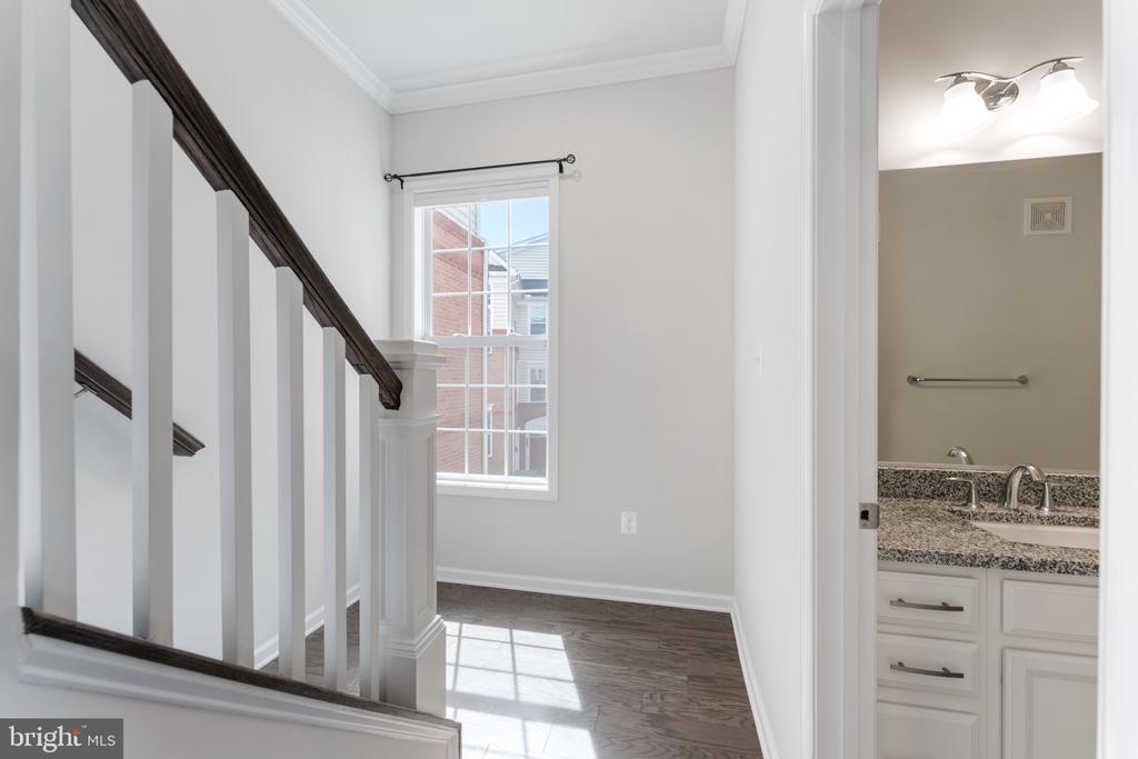 23215 MILLTOWN KNOLL SQUARE Unit: 115