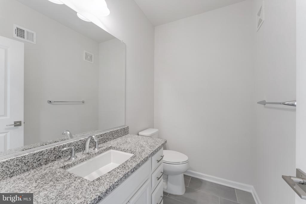 23215 MILLTOWN KNOLL SQUARE Unit: 115