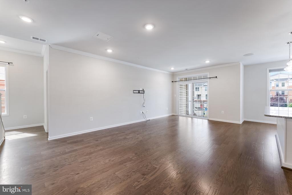 23215 MILLTOWN KNOLL SQUARE Unit: 115