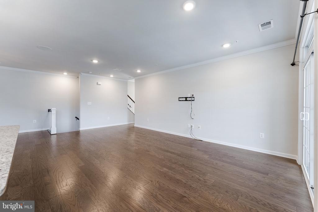 23215 MILLTOWN KNOLL SQUARE Unit: 115