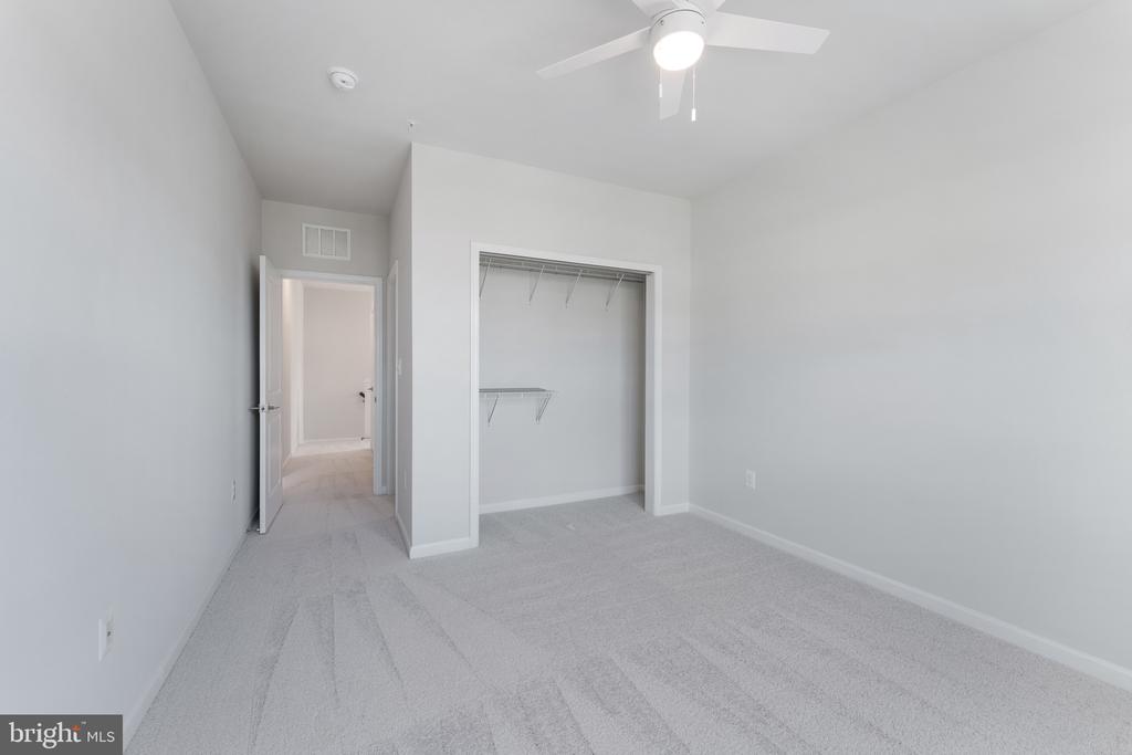 23215 MILLTOWN KNOLL SQUARE Unit: 115