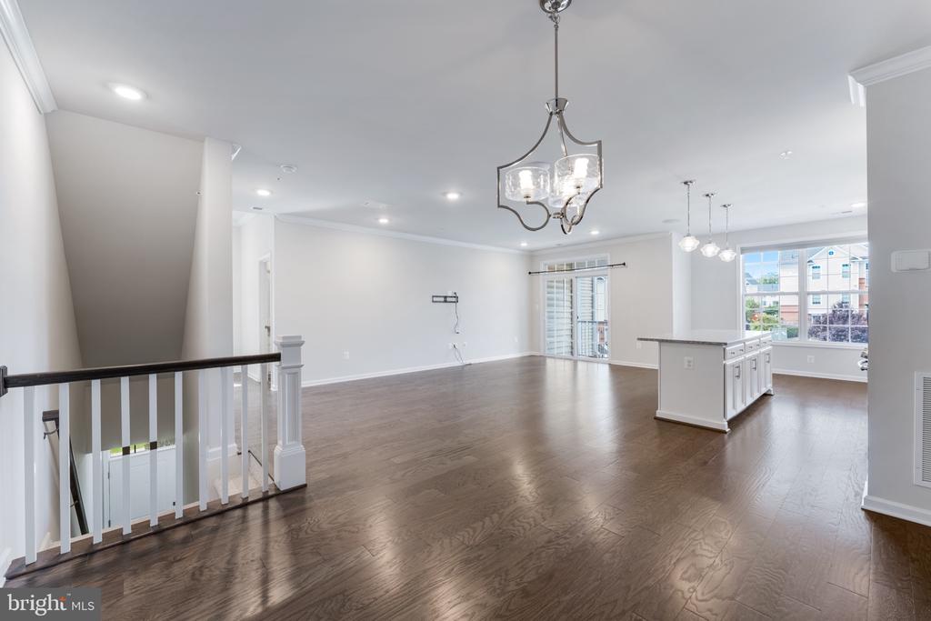 23215 MILLTOWN KNOLL SQUARE Unit: 115
