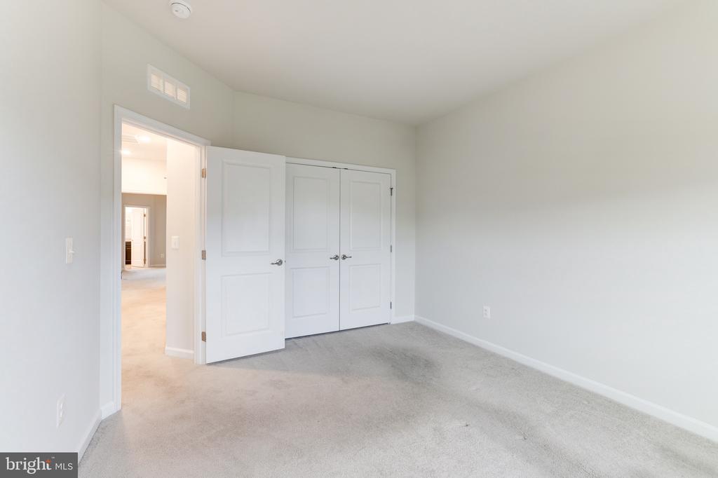 7071 DARBEY KNOLL DRIVE