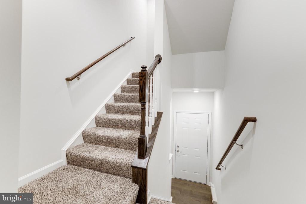 7071 DARBEY KNOLL DRIVE