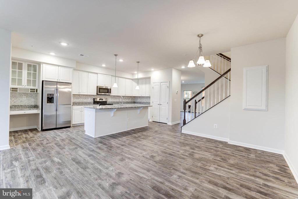 7071 DARBEY KNOLL DRIVE
