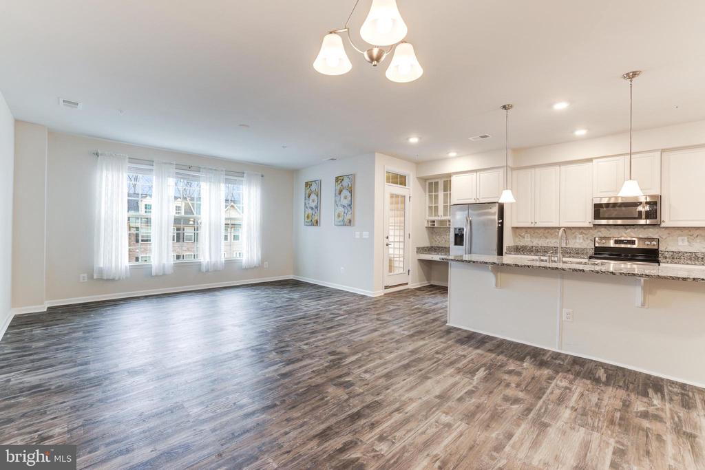 7071 DARBEY KNOLL DRIVE
