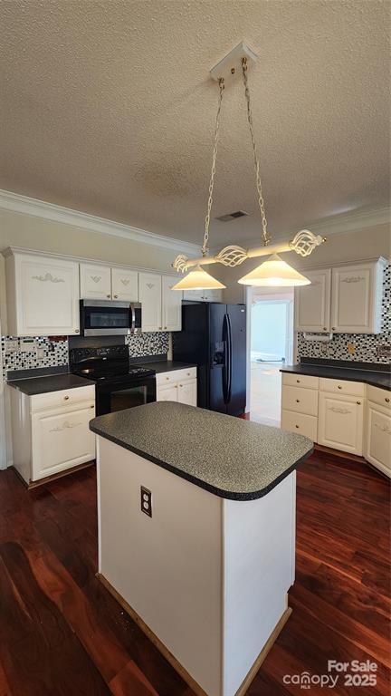 10607 Old Bridge Lane