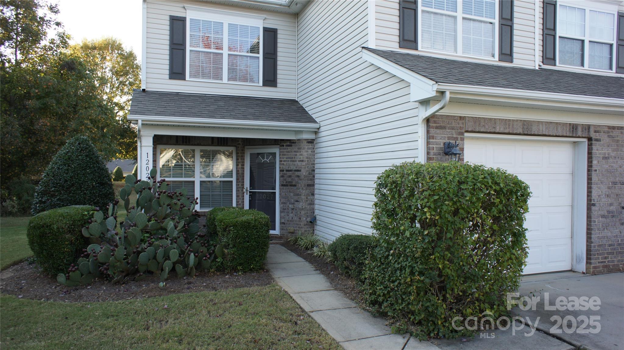 12027 Stratfield Place Circle