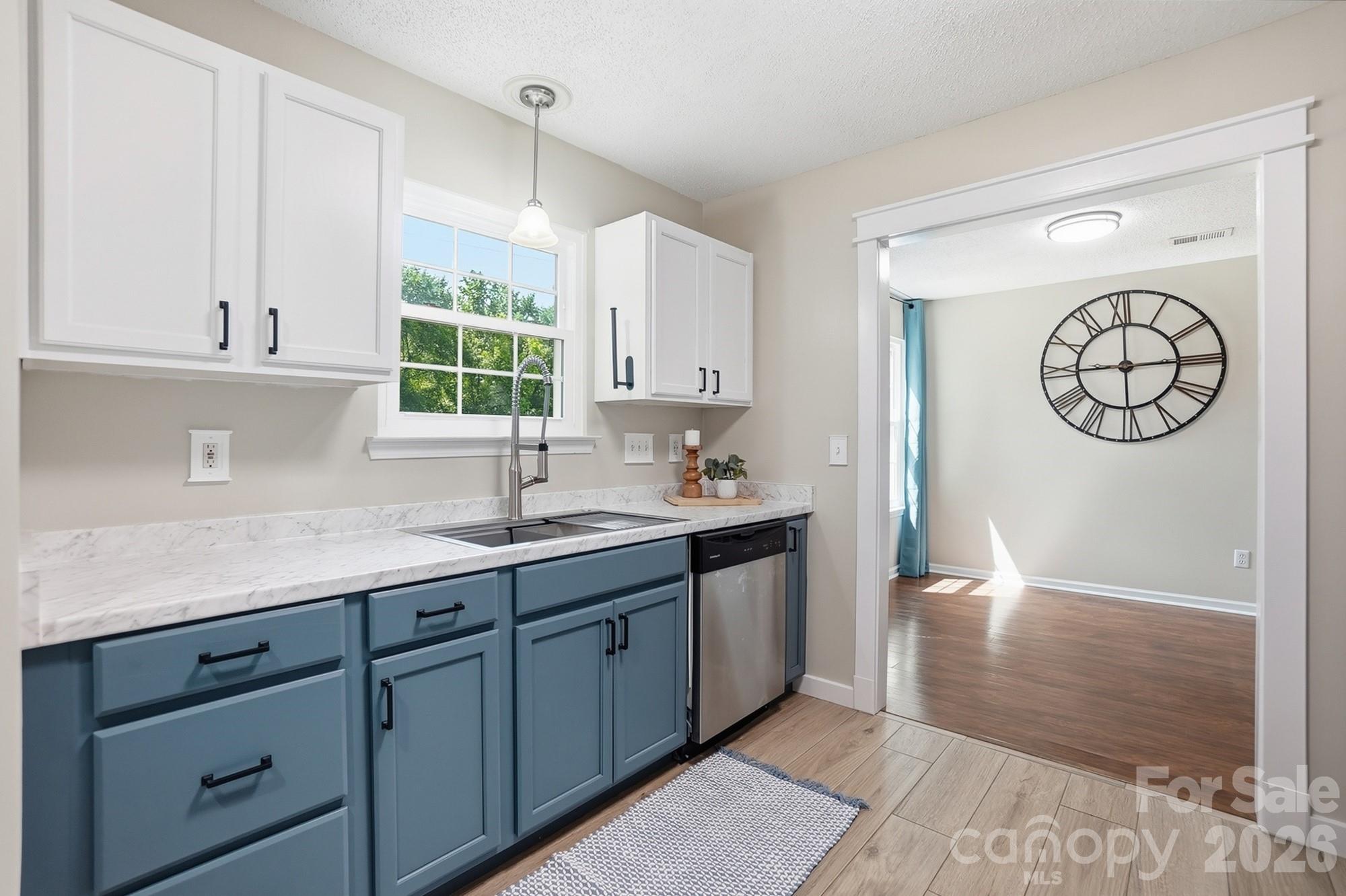 1264 Winding Path Road