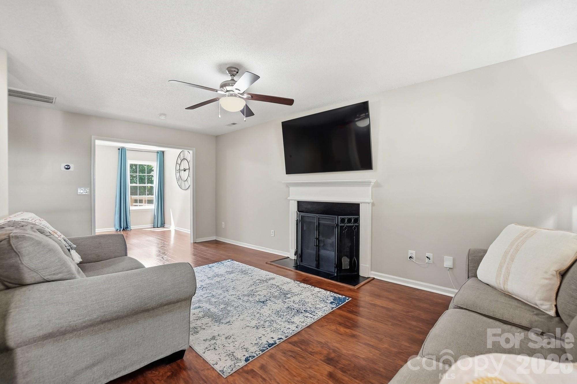 1264 Winding Path Road