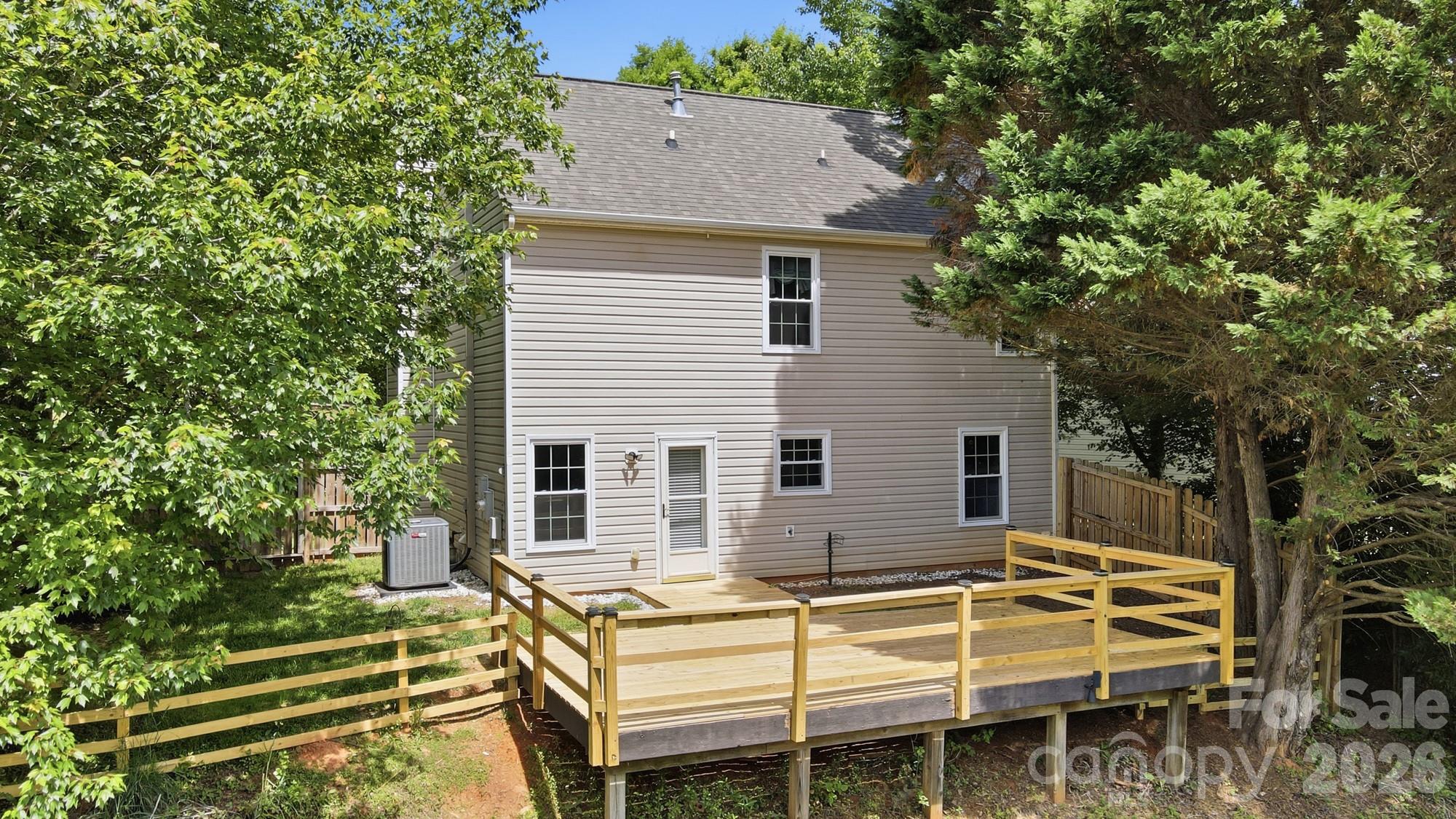 1264 Winding Path Road