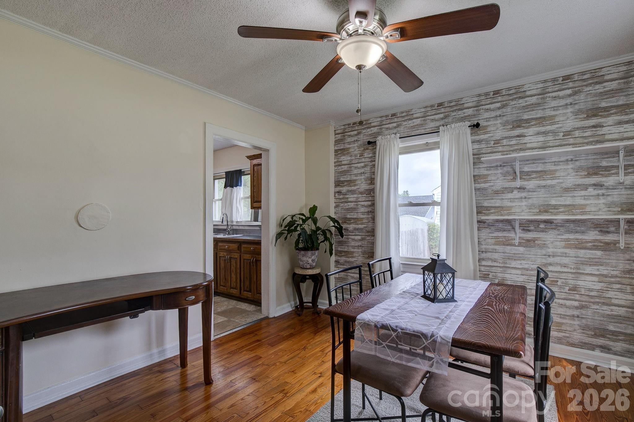 202 Chester Avenue Unit: 2