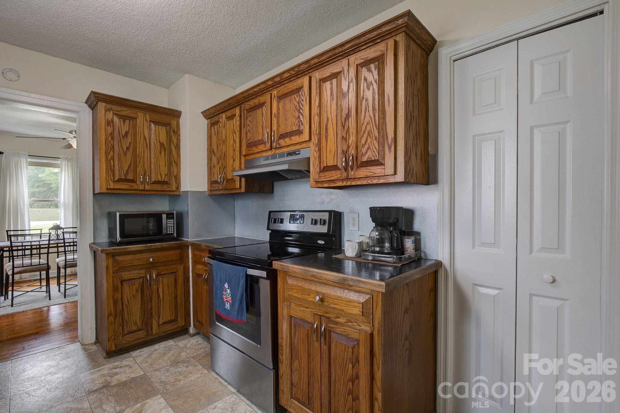 202 Chester Avenue Unit: 2