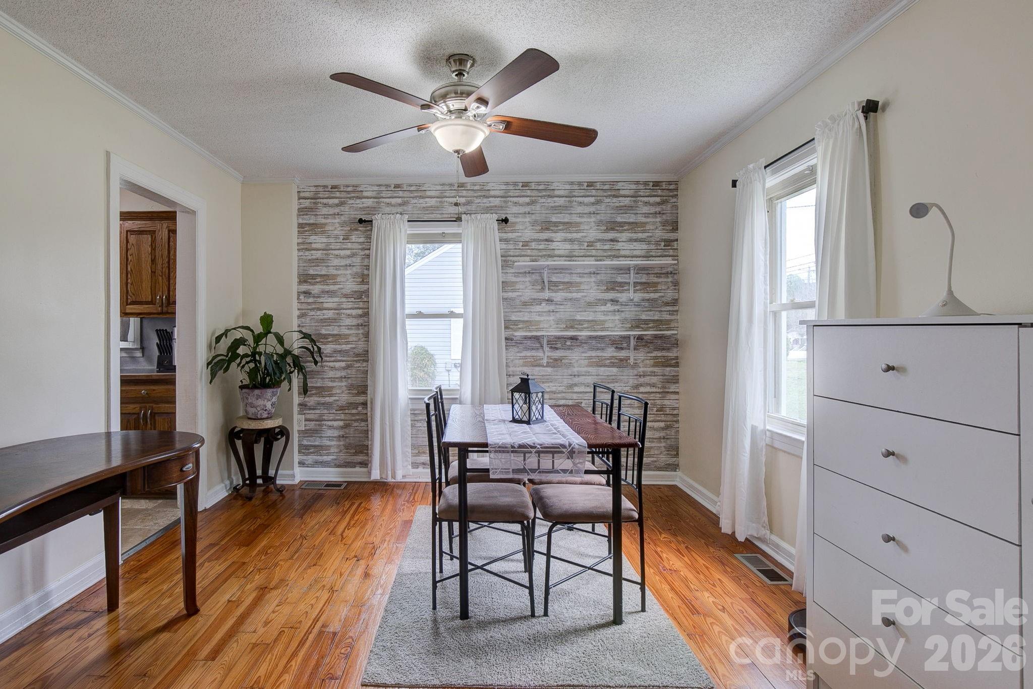202 Chester Avenue Unit: 2